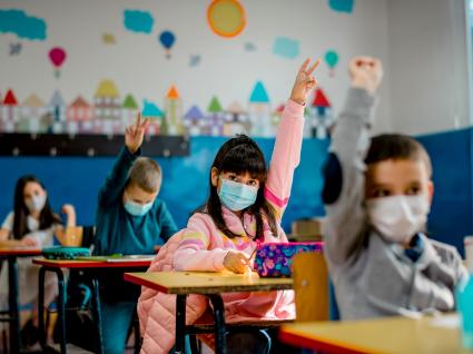 Inzidenz in der Coronapandemie, Sind die Kinder an allem schuld?